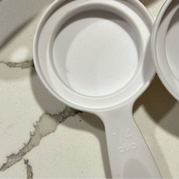 Set of 4 pcs White Plastic Kitchen Baking Measuring Measure Spoon Cup Set - Picture 5 of 16